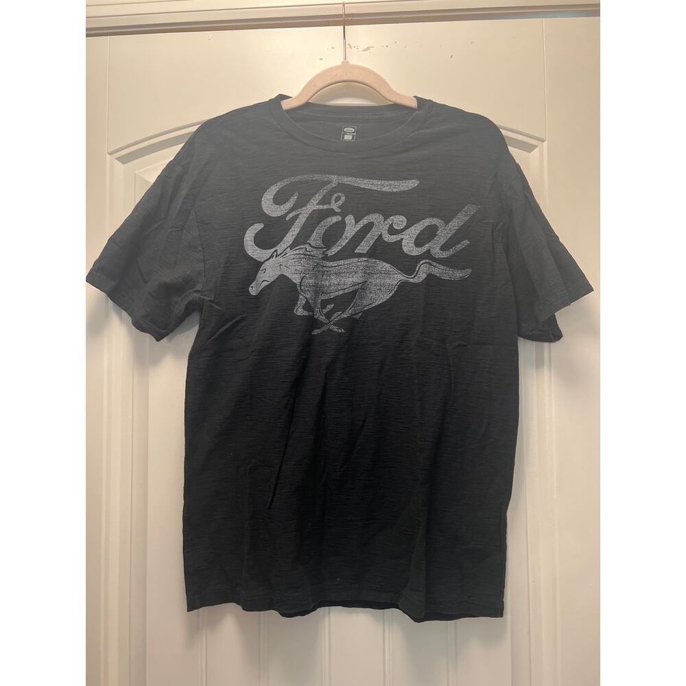 Ford Mustang Logo Print Men’s‎ Short Sleeve Cotton Pullover T-Shirt Size M Black